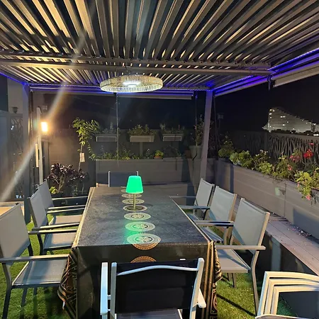 Villa La Francais Live, Love,laugh & Have Fun